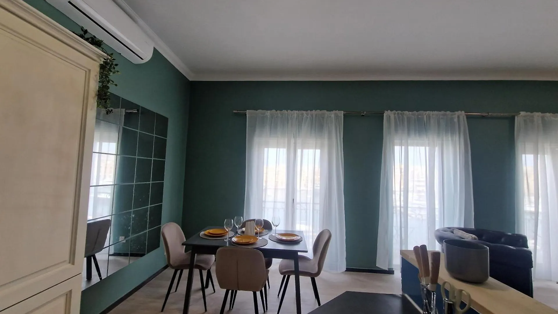 Korzo Suites Senglea Waterfront 0*,