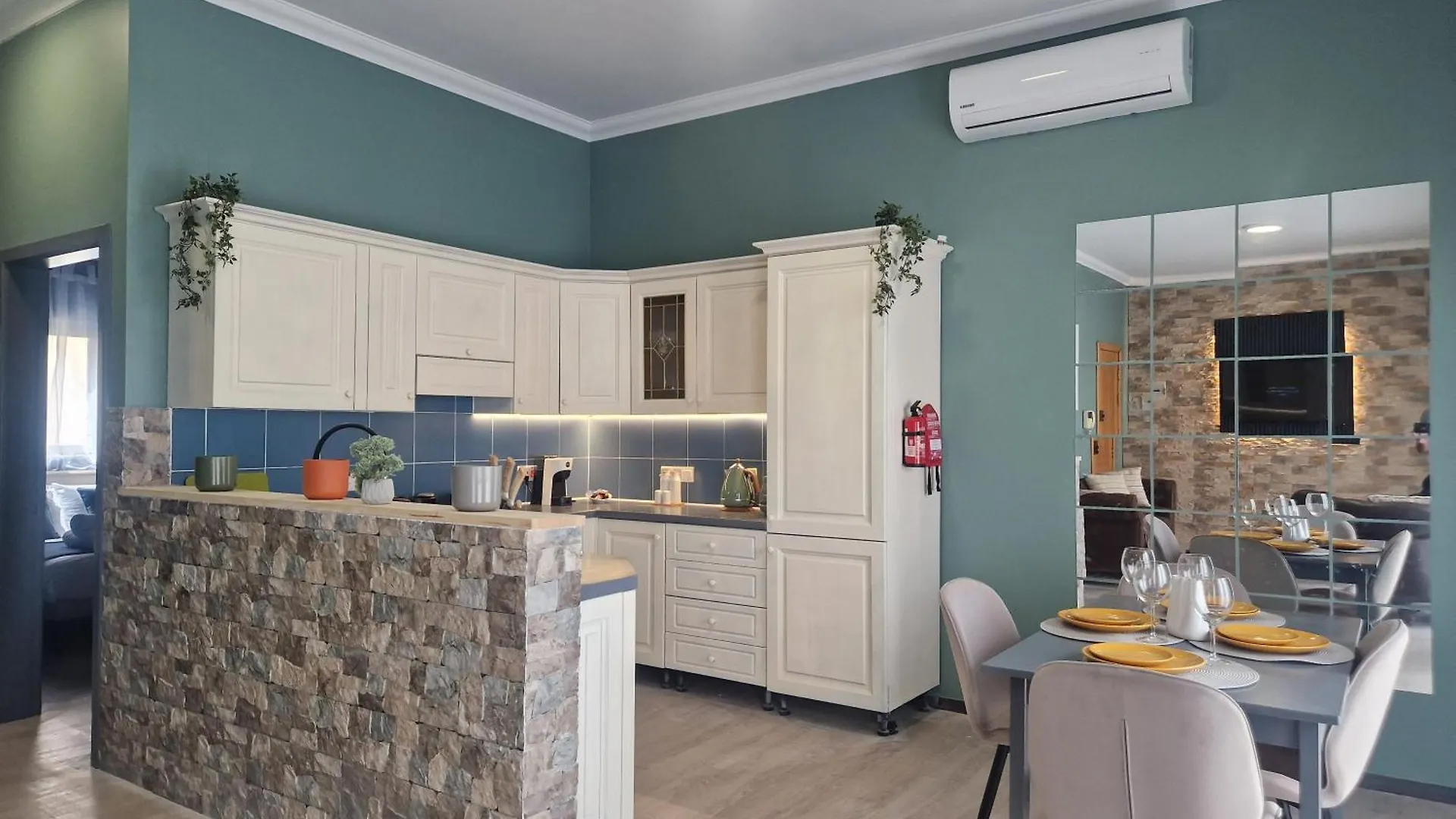 Korzo Suites Senglea Waterfront 0*,